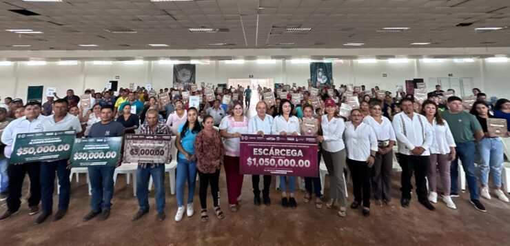 BIENESTAR RESPALDA A ESTUDIANTES, COMITÉS CIUDADANOS Y MICROEMPRENDEDORES DE ESCÁRCEGA